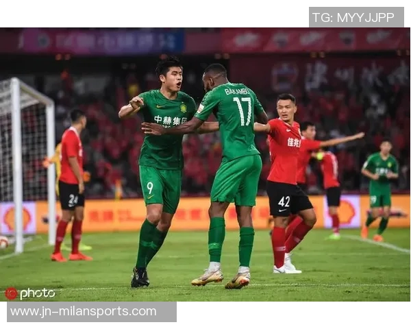 赵宇透露王刚与国安续约一年杨立瑜合同还剩一年时间