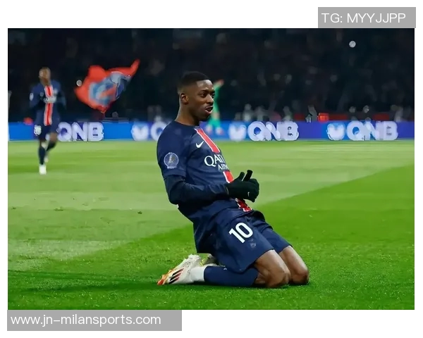 登贝莱荣获世界足球先生双料最佳称号引发热议