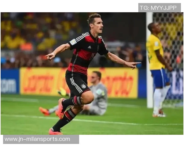 克洛泽表达对梅西的崇拜希望他打破世界杯进球纪录