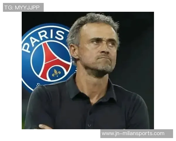 恩里克执教巴黎迎来百场胜利俱乐部官方海报热烈祝贺 恩里克执教巴黎迎来百场胜利俱乐部官方海报热烈祝贺